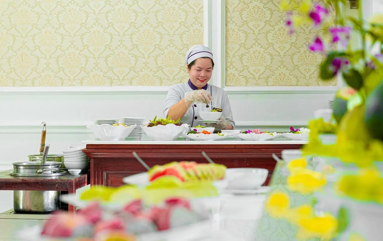 ****  Bonjour Nha Trang Hotel Vietnam